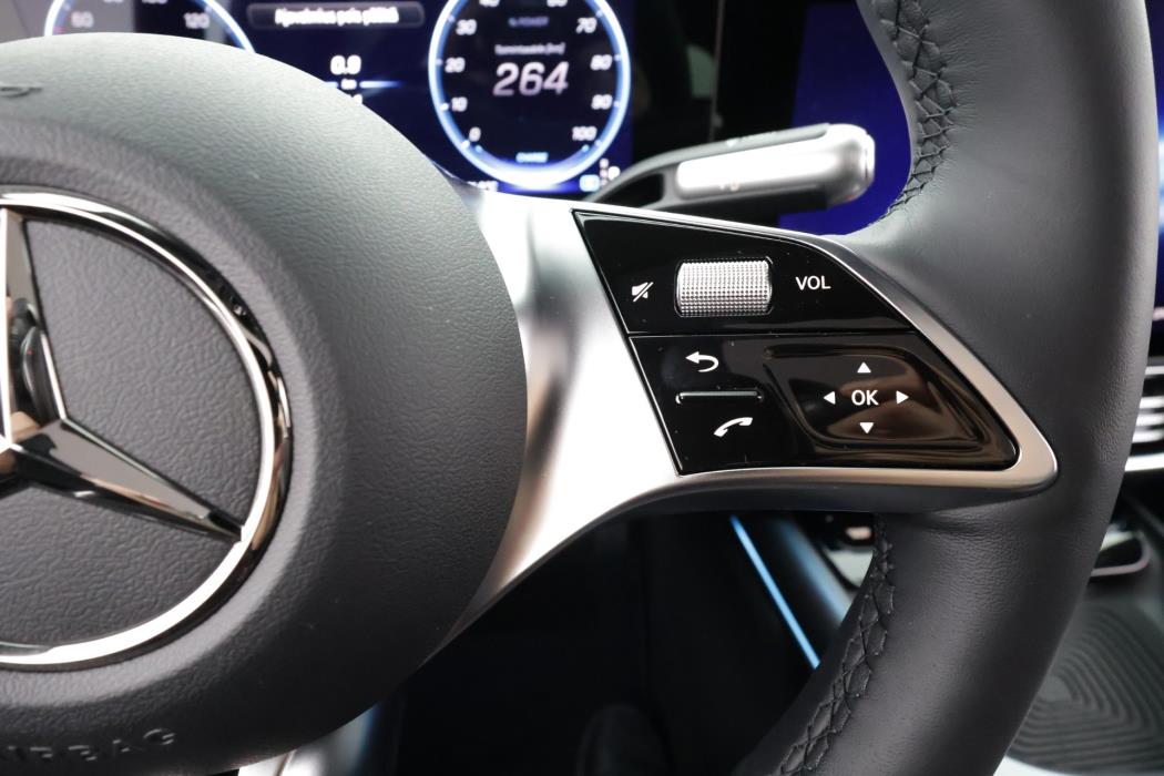 Mercedes-Benz GLB 2026
