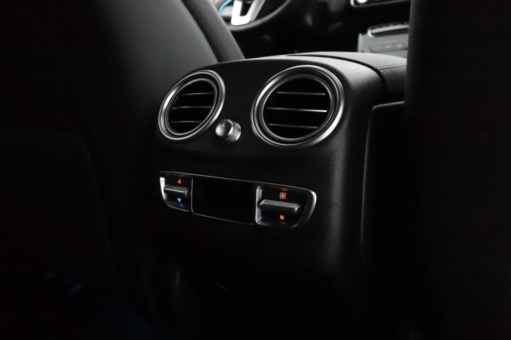 MERCEDES-BENZ EQC 2020