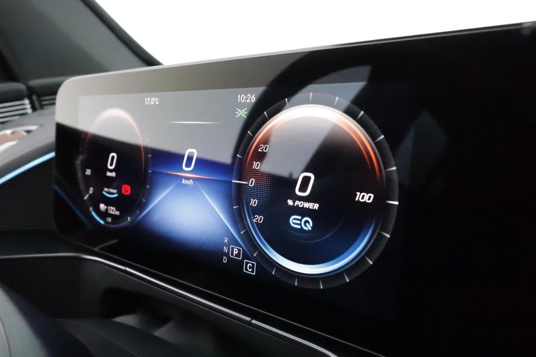 MERCEDES-BENZ EQC 2020