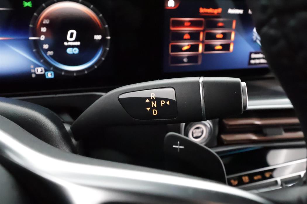 MERCEDES-BENZ EQC 2020