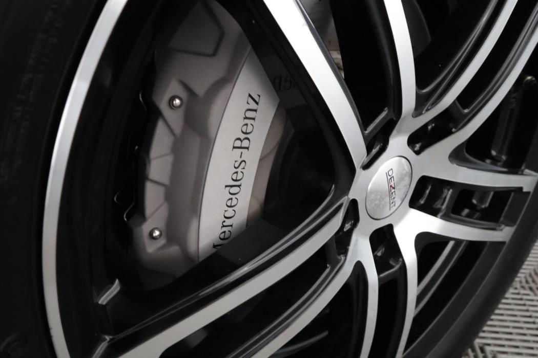 MERCEDES-BENZ EQC 2020