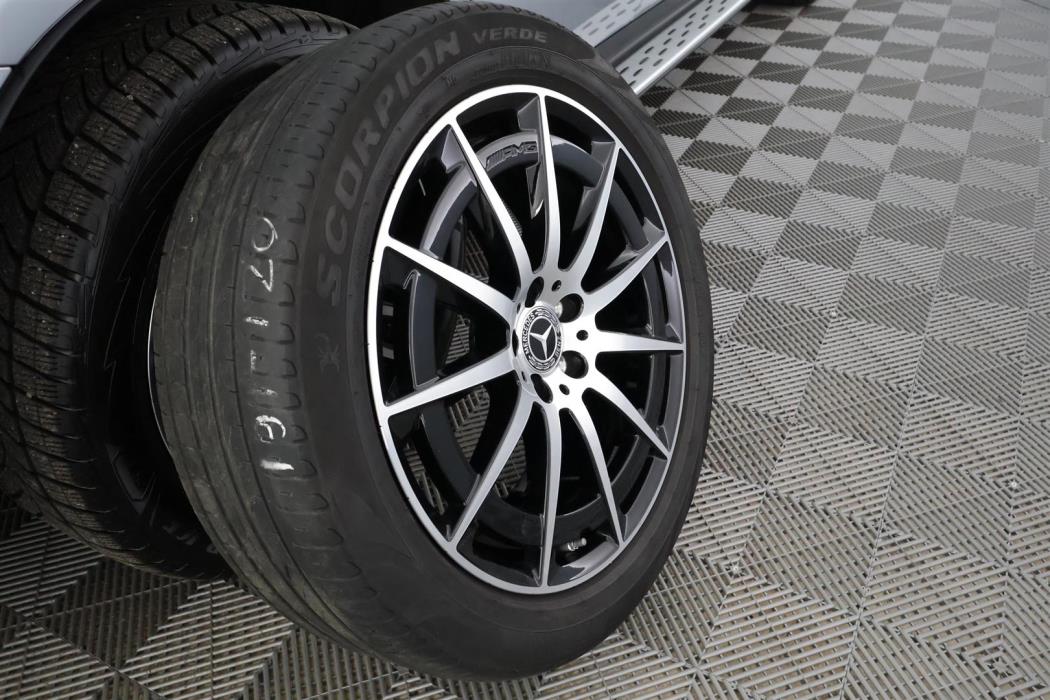 MERCEDES-BENZ EQC 2020