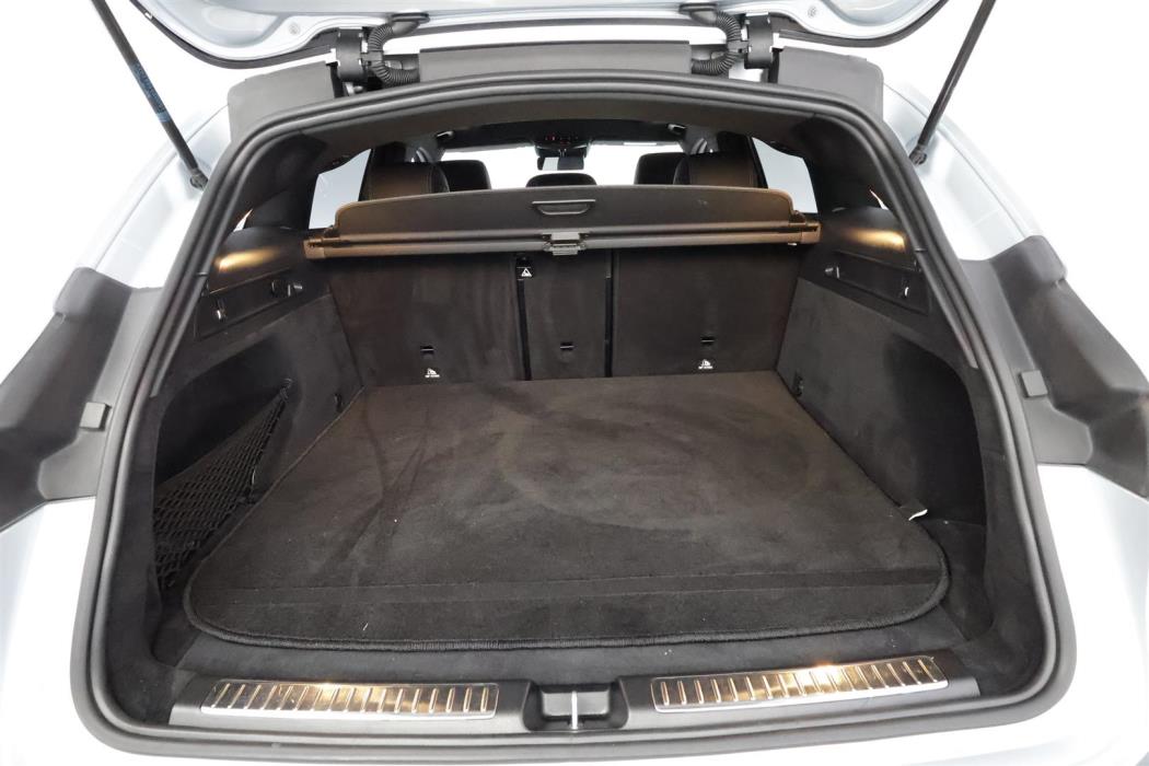 MERCEDES-BENZ EQC 2020