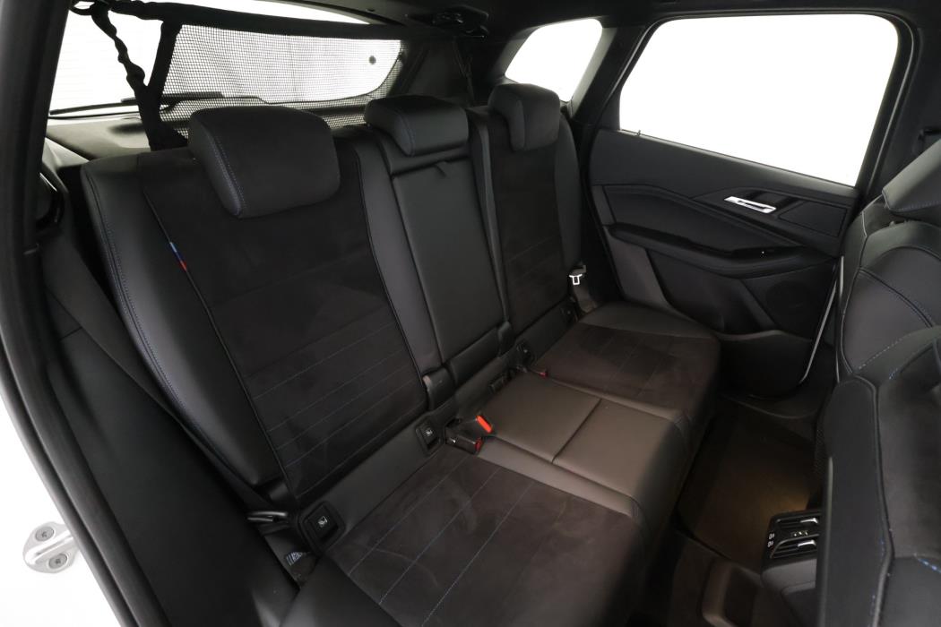 BMW 225 2023