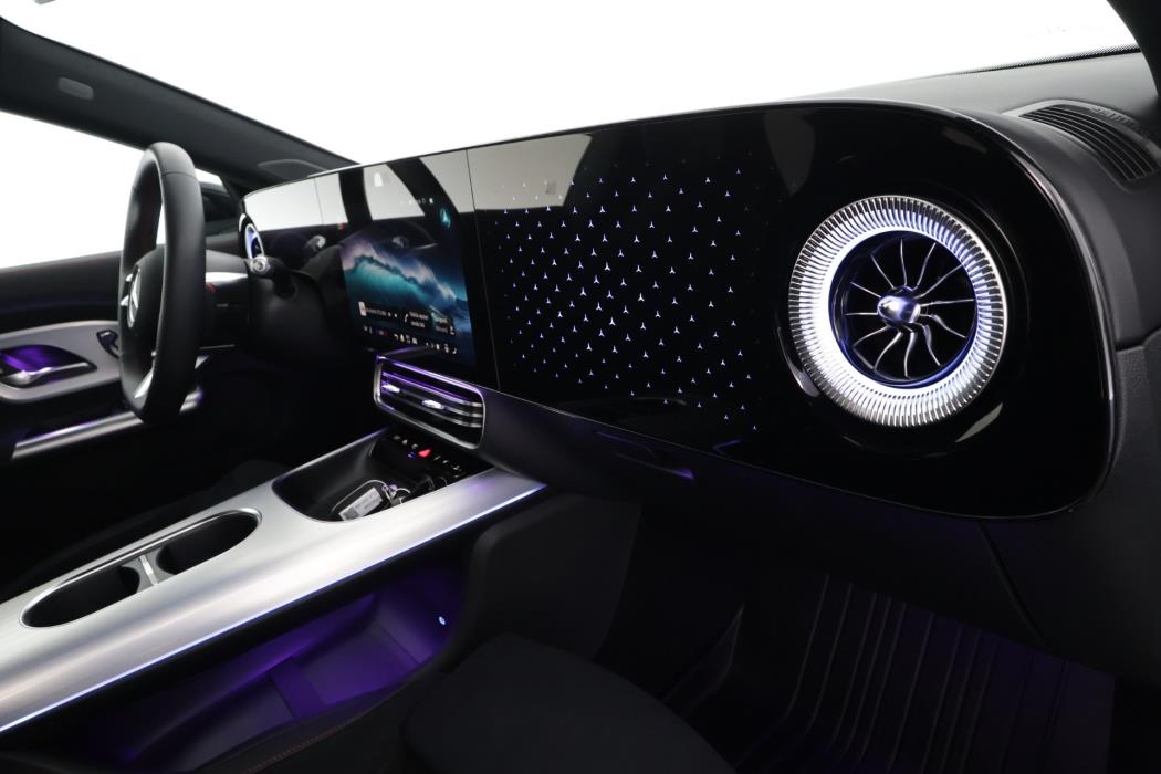 Mercedes-Benz CLA 2025