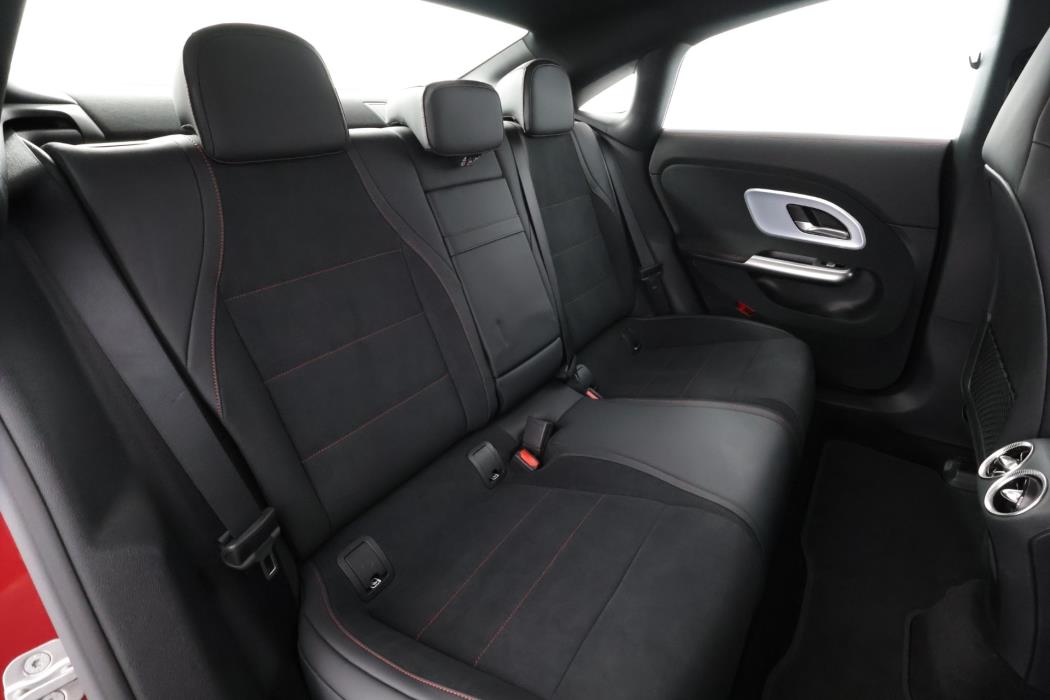 MERCEDES-BENZ CLA 2026
