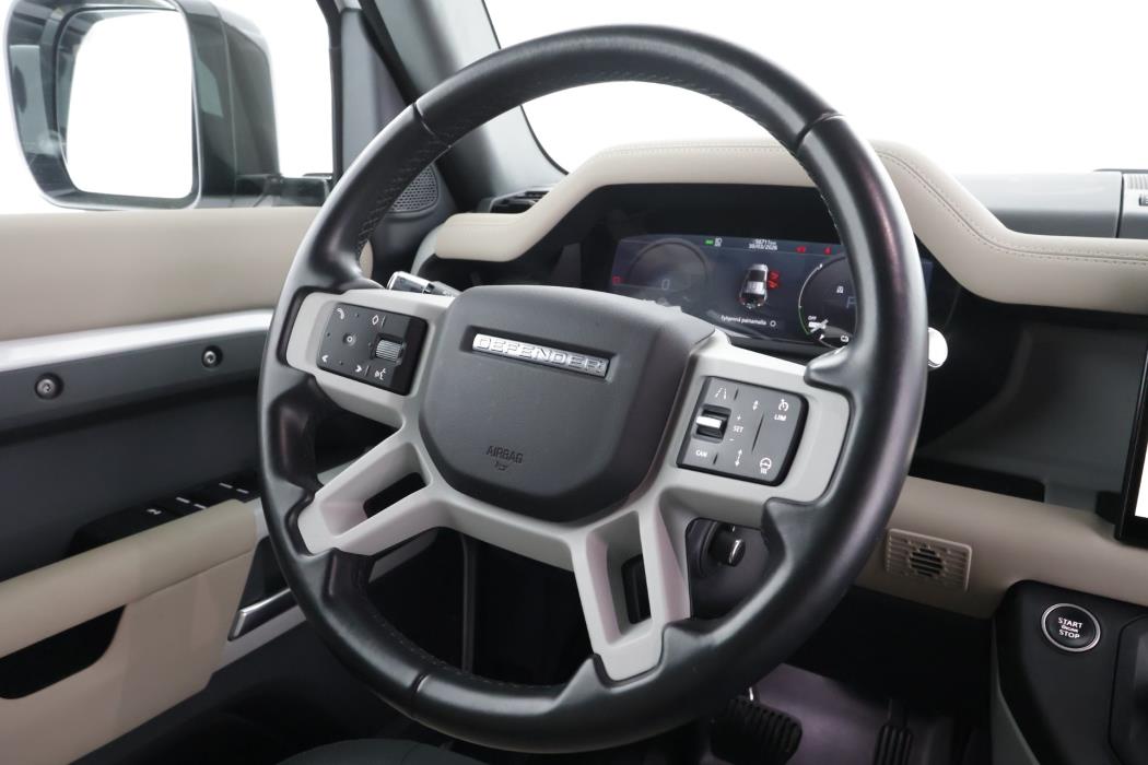 Land Rover Defender 2022