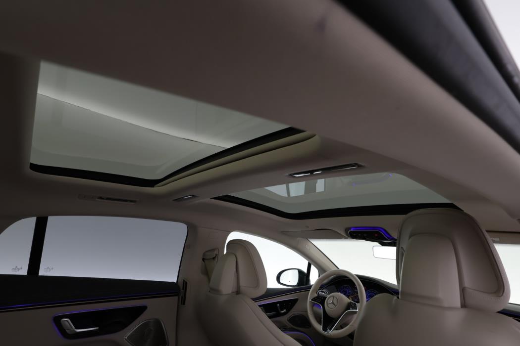 MERCEDES-BENZ EQS 2022
