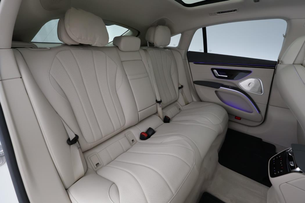MERCEDES-BENZ EQS 2022