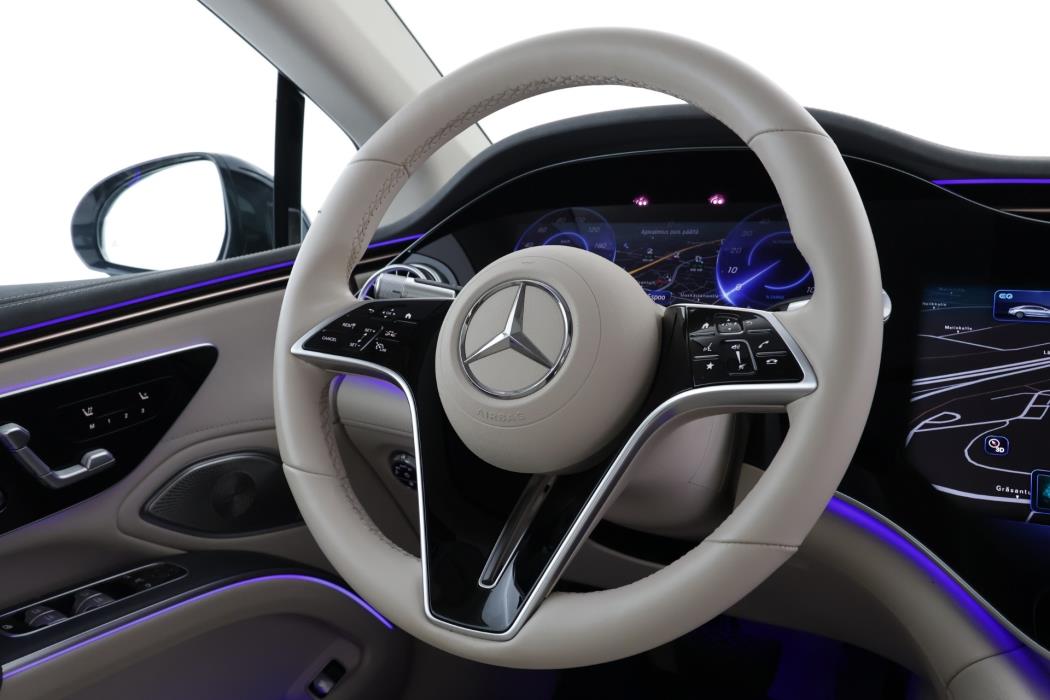 MERCEDES-BENZ EQS 2022