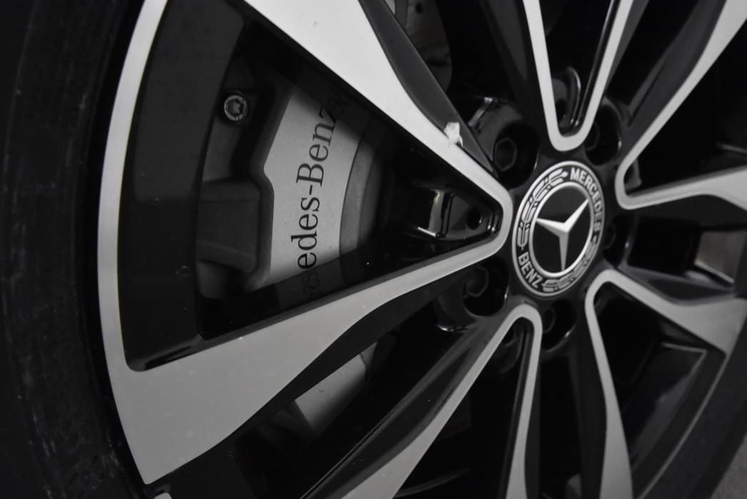 Mercedes-Benz C 2024