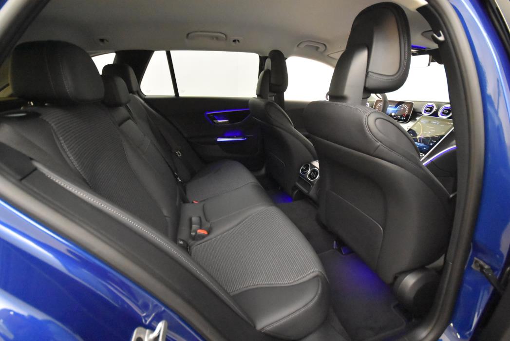 Mercedes-Benz C 2025