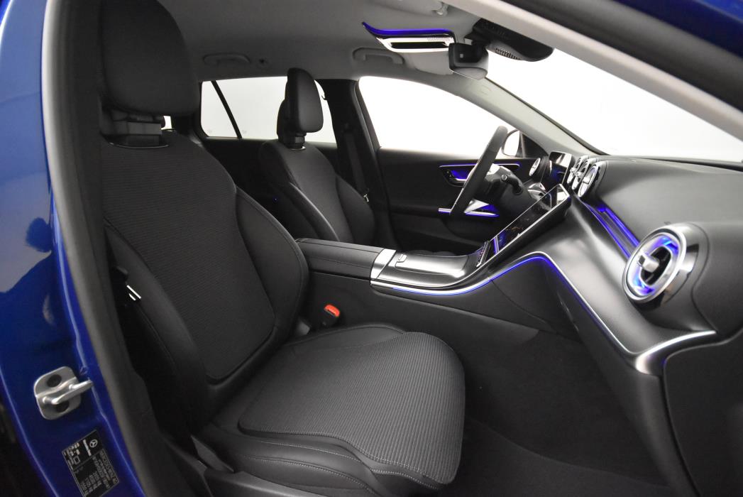 Mercedes-Benz C 2025