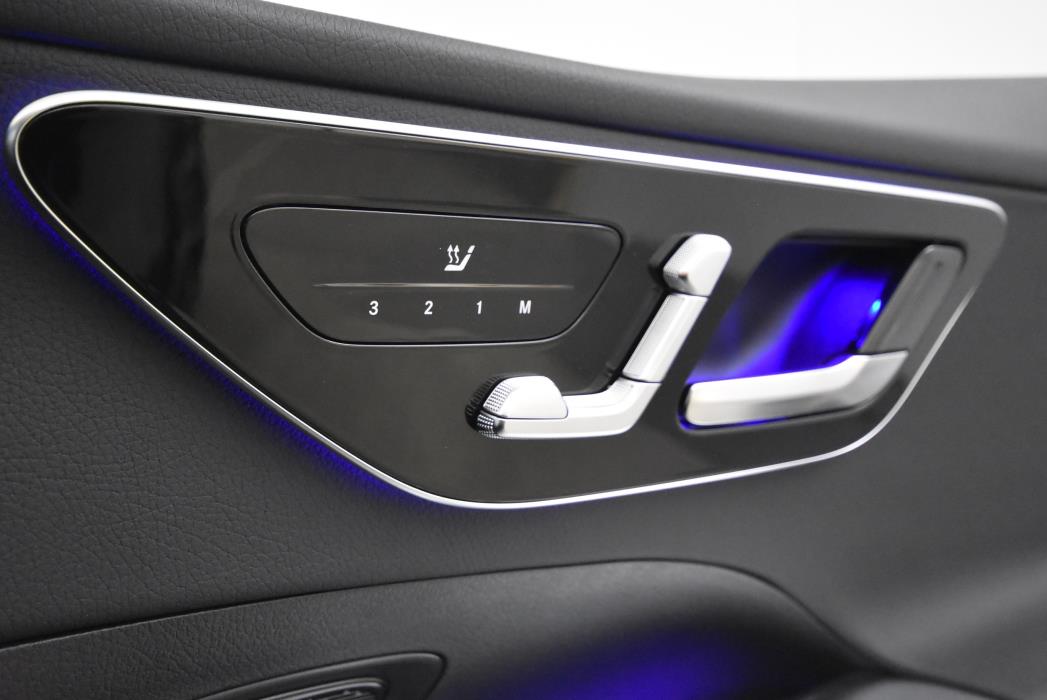 Mercedes-Benz C 2025