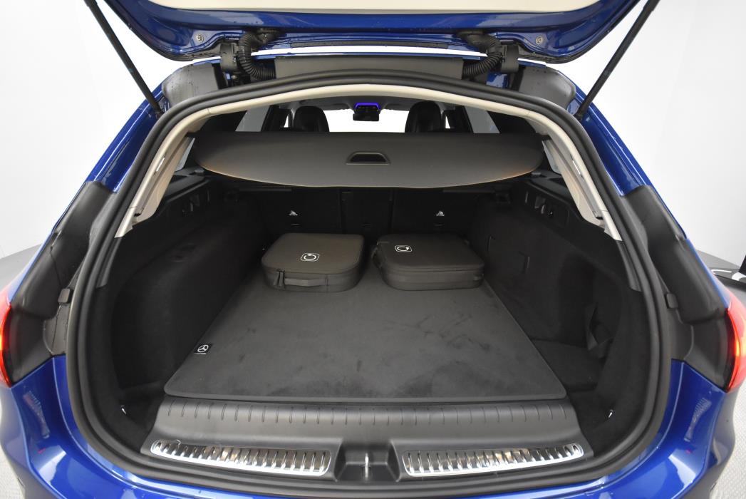 Mercedes-Benz C 2025