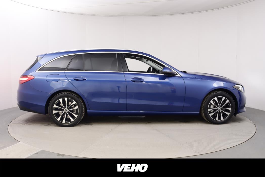 Mercedes-Benz C 2025