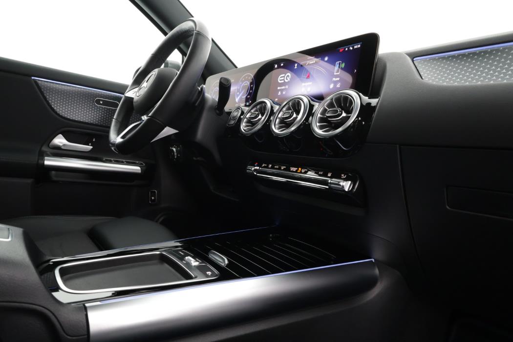 Mercedes-Benz EQA 2025