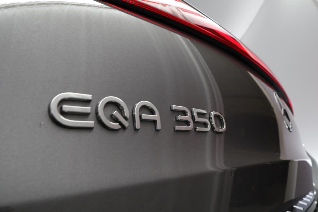 Mercedes-Benz EQA 2025