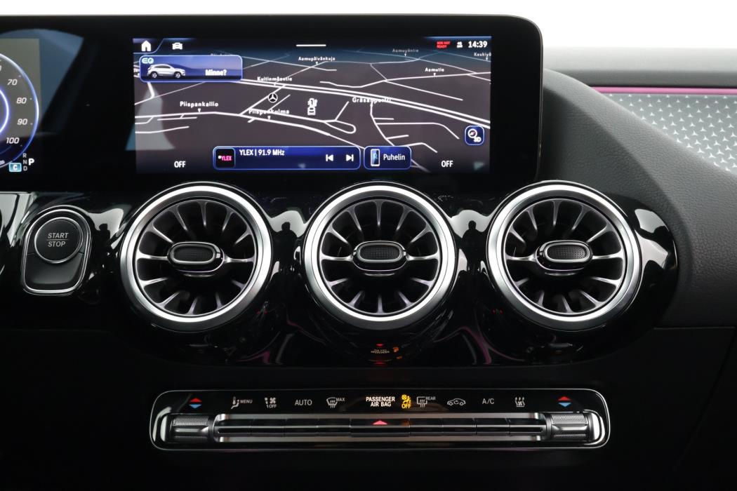 MERCEDES-BENZ EQA 2025