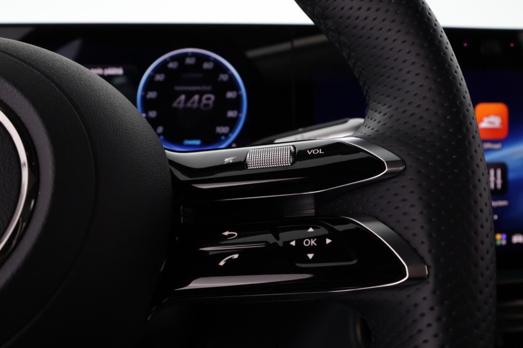 Mercedes-Benz GLB 2026
