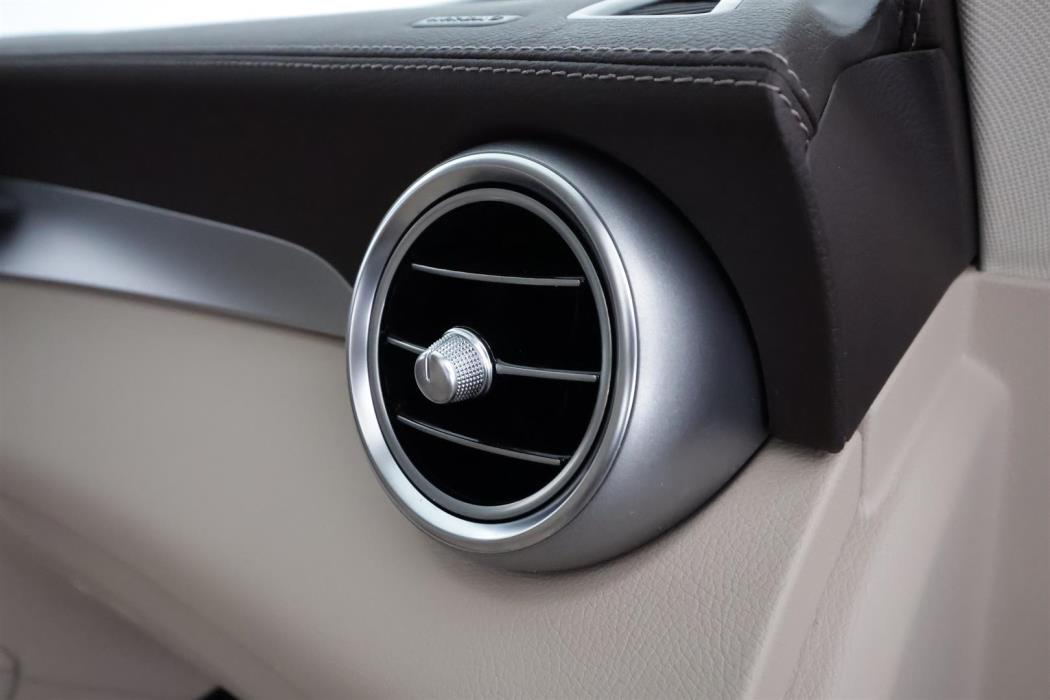 Mercedes-Benz GLC 2021