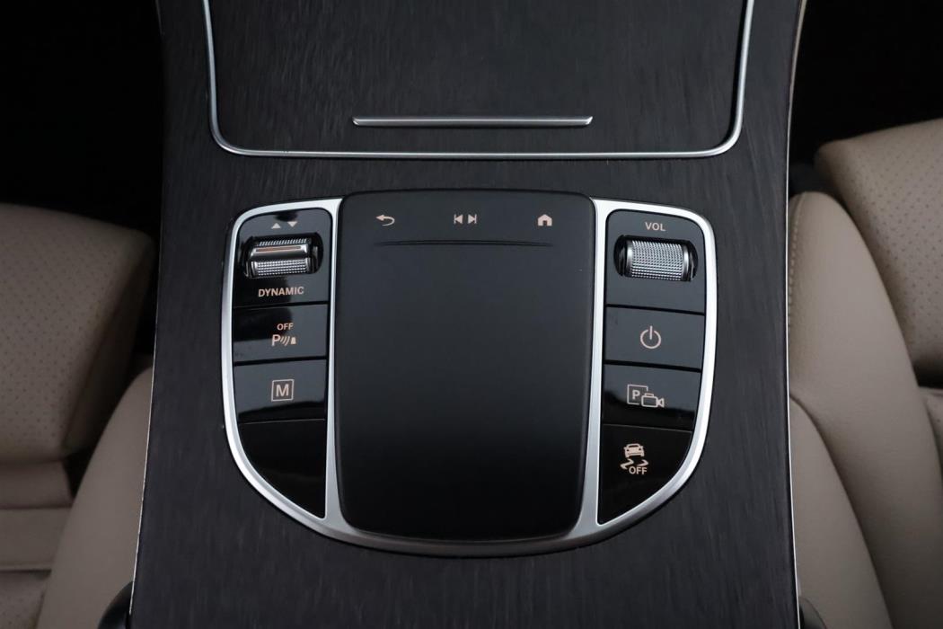 Mercedes-Benz GLC 2021