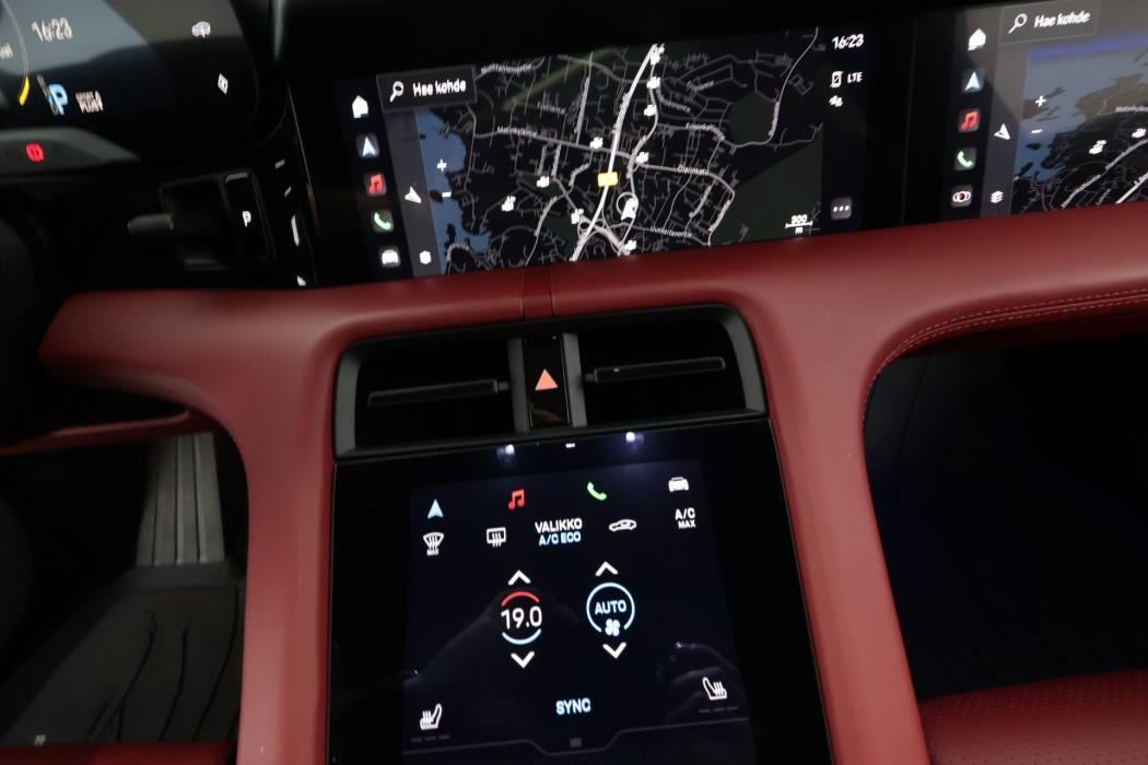 Porsche Taycan 2022