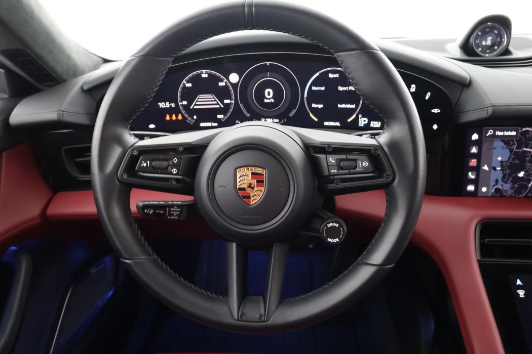 Porsche Taycan 2022