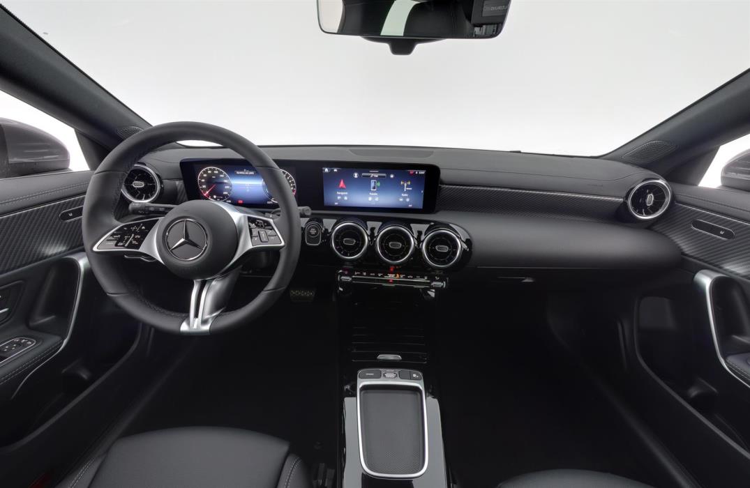 Mercedes-Benz CLA 2025