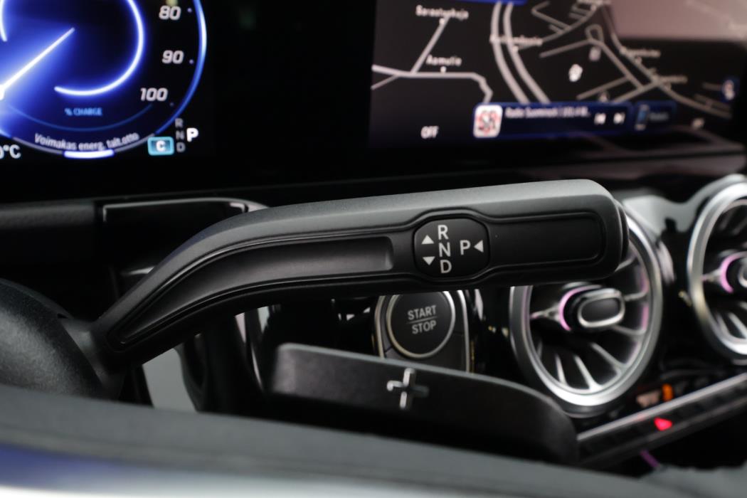 Mercedes-Benz EQA 2024