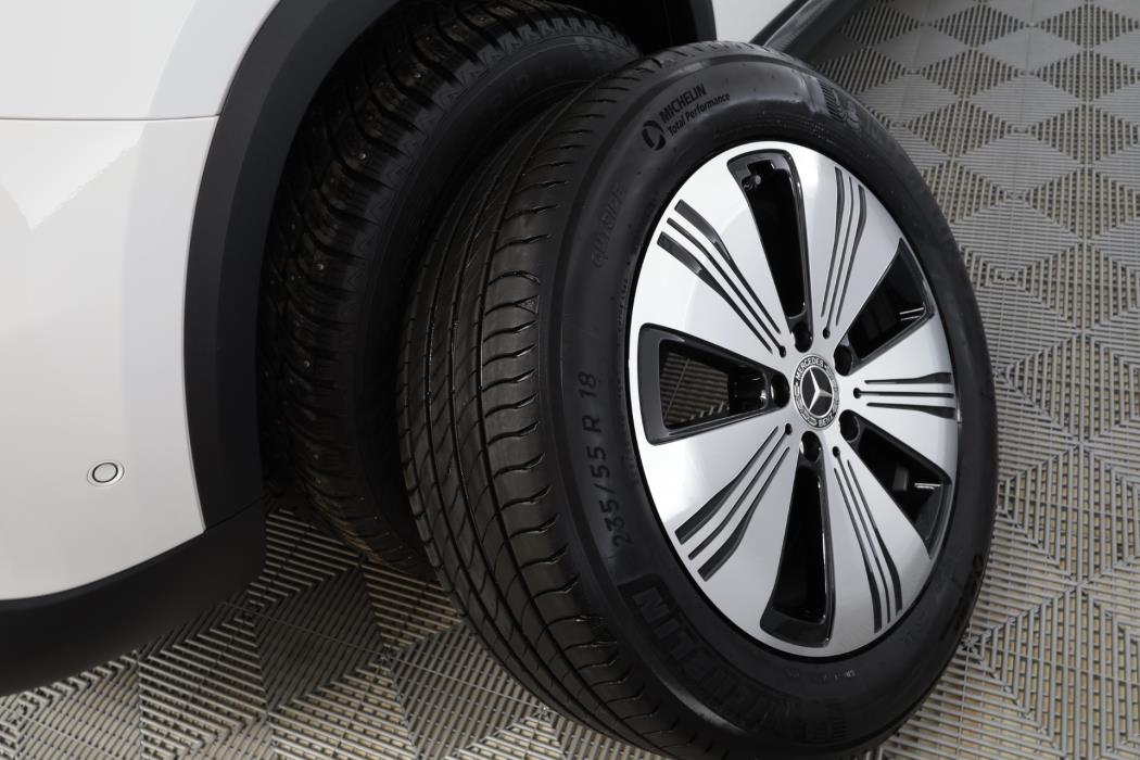 Mercedes-Benz EQA 2024