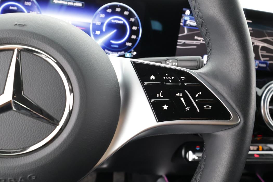 Mercedes-Benz EQB 2024