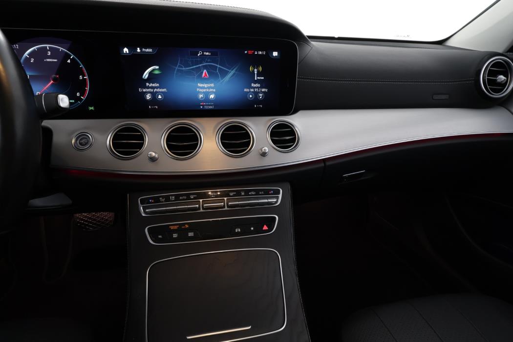 Mercedes-Benz E 2022