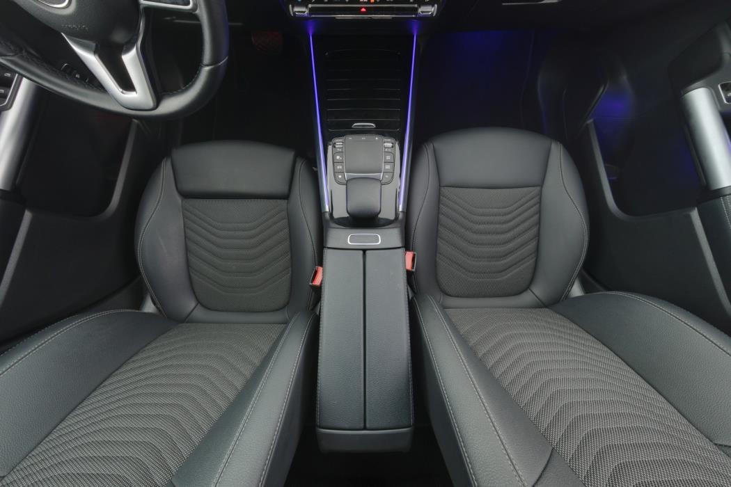 Mercedes-Benz EQA 2023