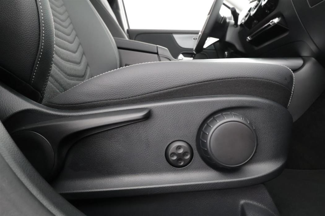 Mercedes-Benz GLA 2025