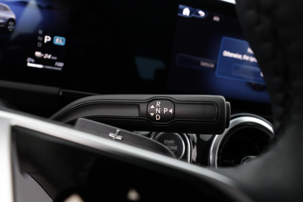 Mercedes-Benz GLA 2025