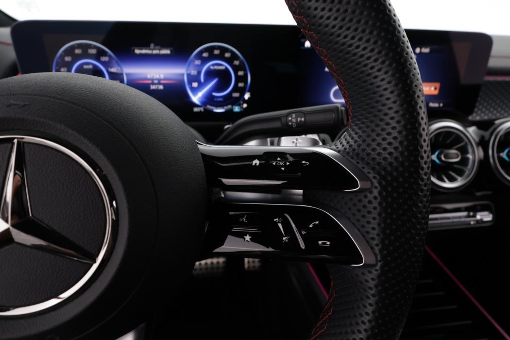 Mercedes-Benz EQB 2025