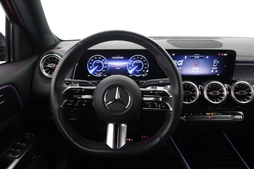 Mercedes-Benz EQB 2025