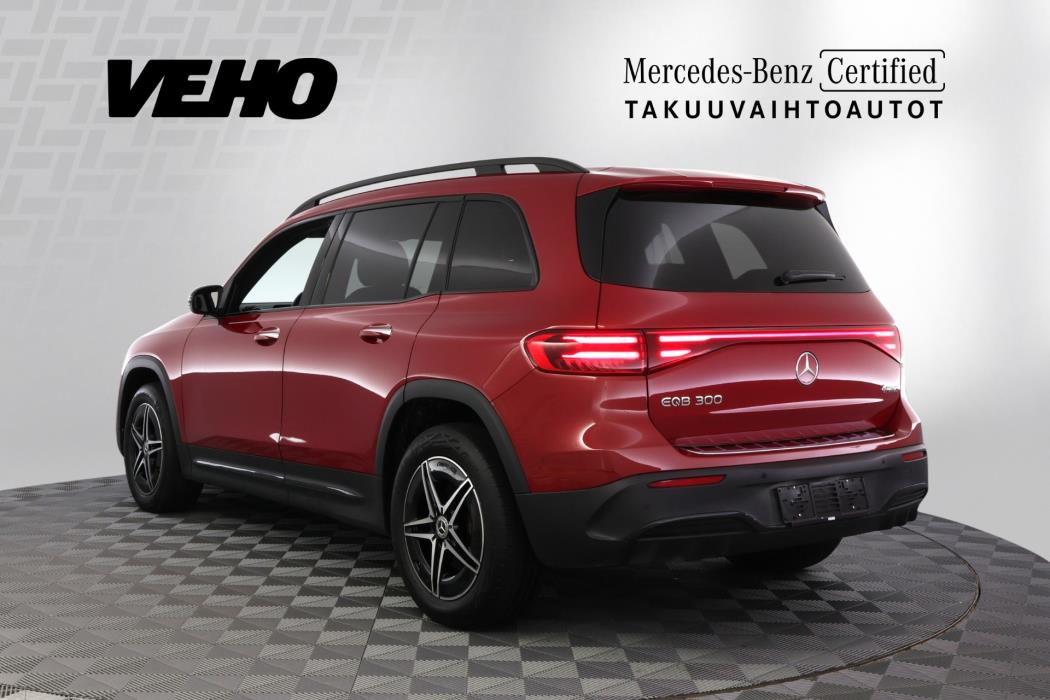 Mercedes-Benz EQB 2025