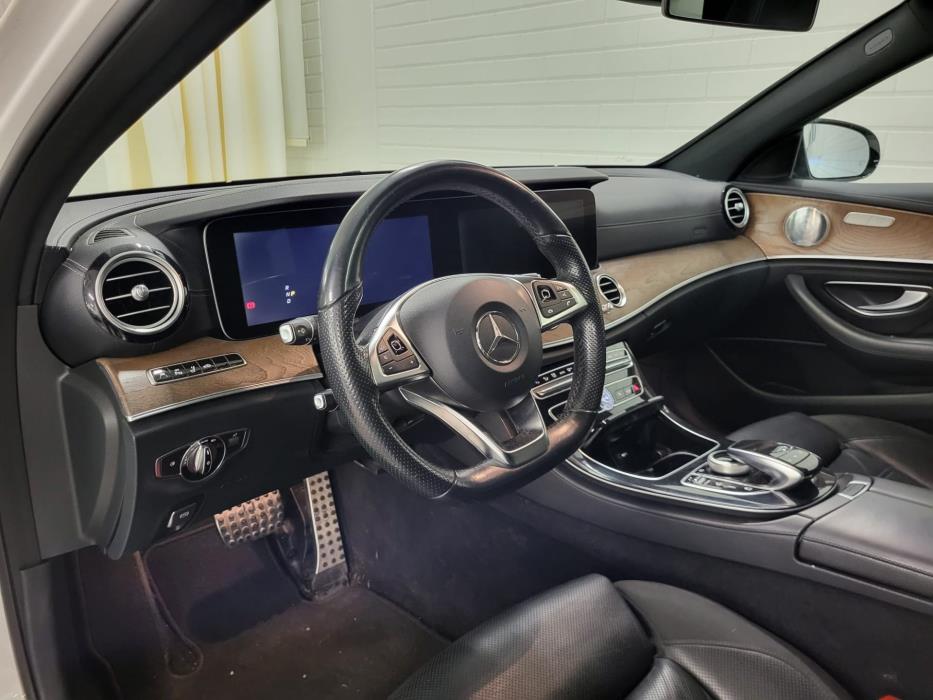 Mercedes-Benz E 2017