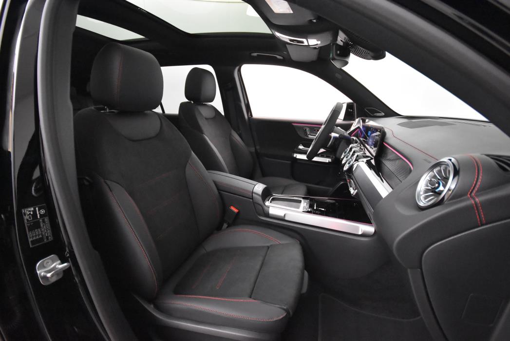 Mercedes-Benz EQB 2024