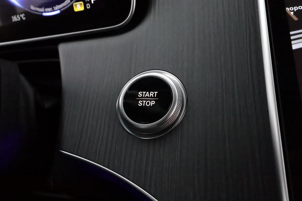 MERCEDES-BENZ EQE SUV 2024