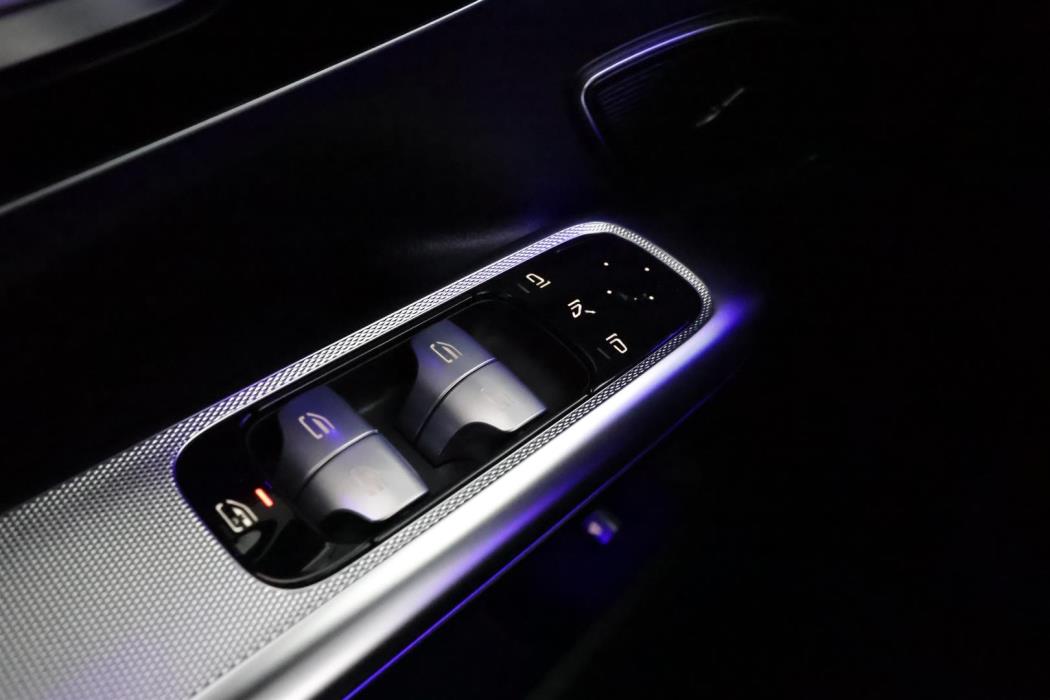 MERCEDES-BENZ EQE SUV 2024