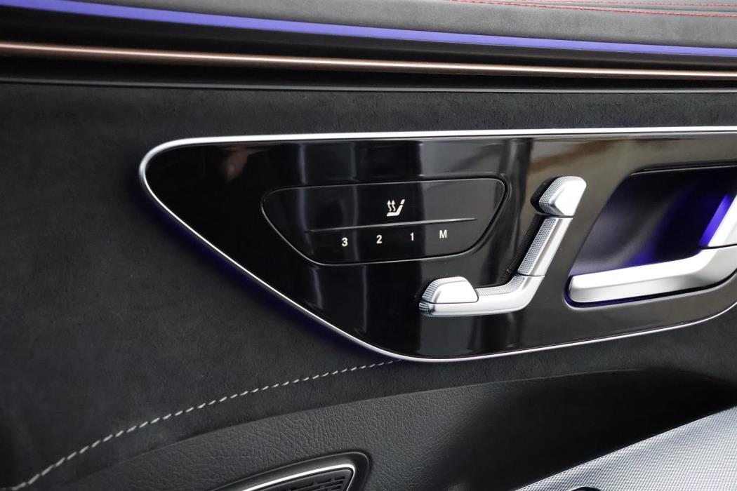 MERCEDES-BENZ EQE SUV 2024