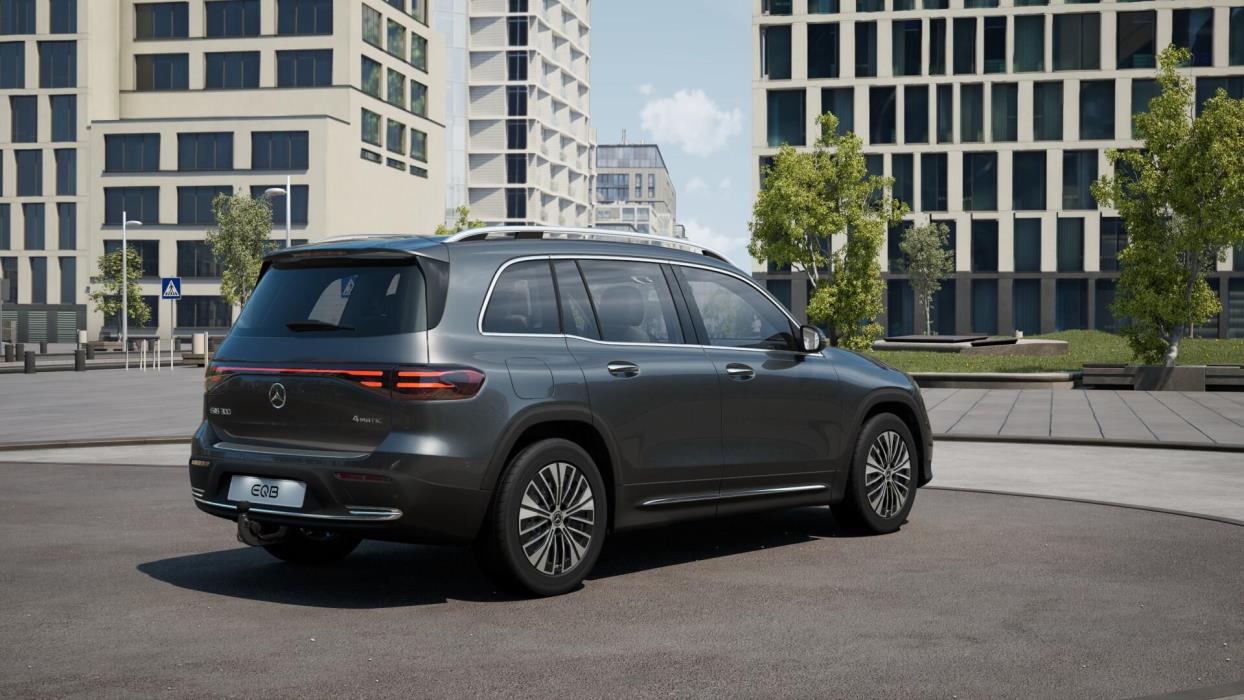 Mercedes-Benz EQB 2025