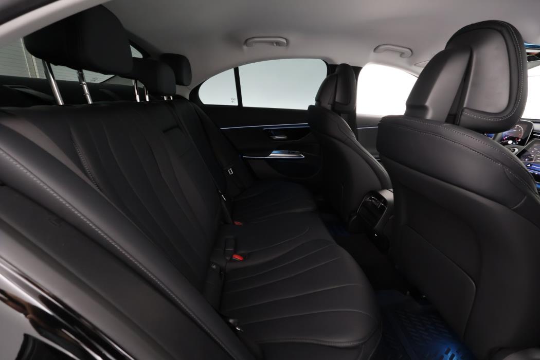 Mercedes-Benz E 2024