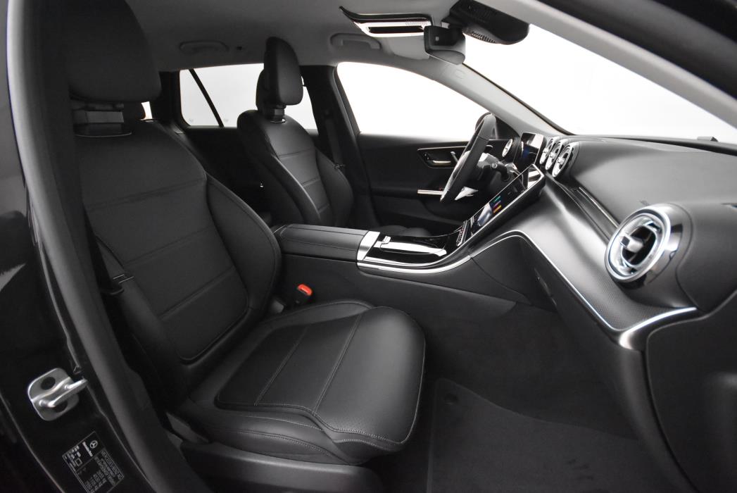 Mercedes-Benz C 2025