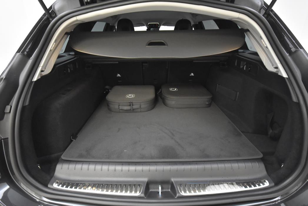 Mercedes-Benz C 2025