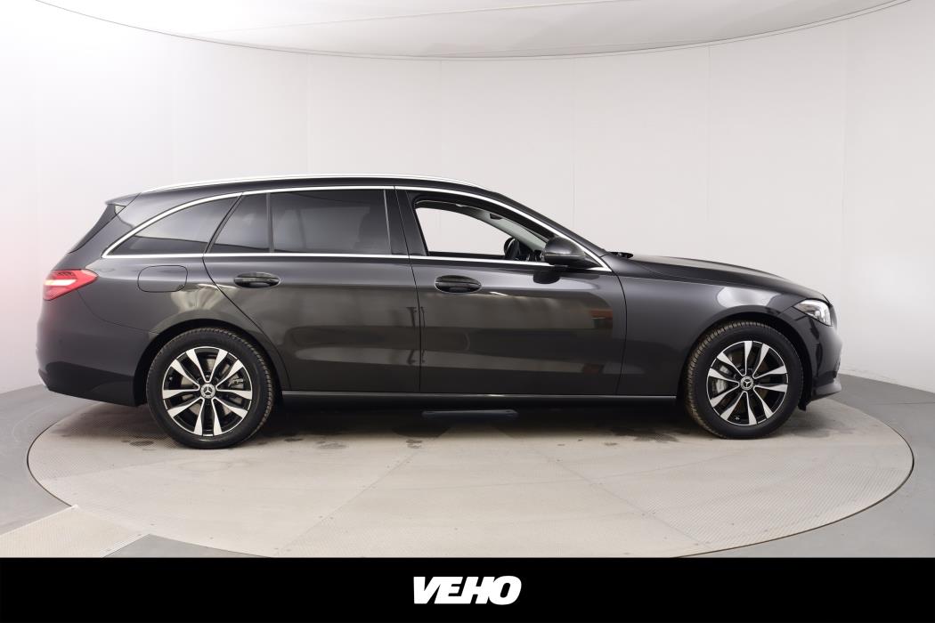 Mercedes-Benz C 2025