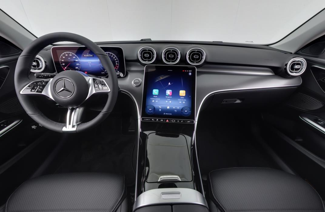 Mercedes-Benz C 2025